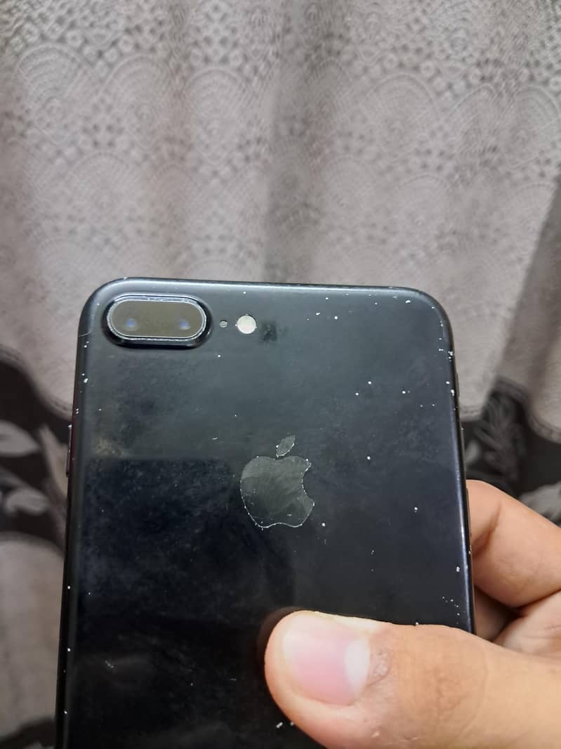 Apple iPhone 7 Plus 3