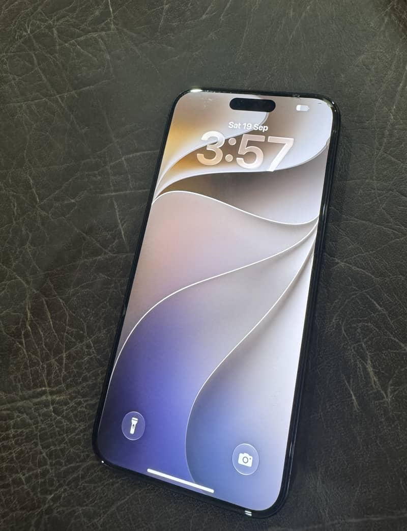 Apple iPhone 15 Pro Max 3