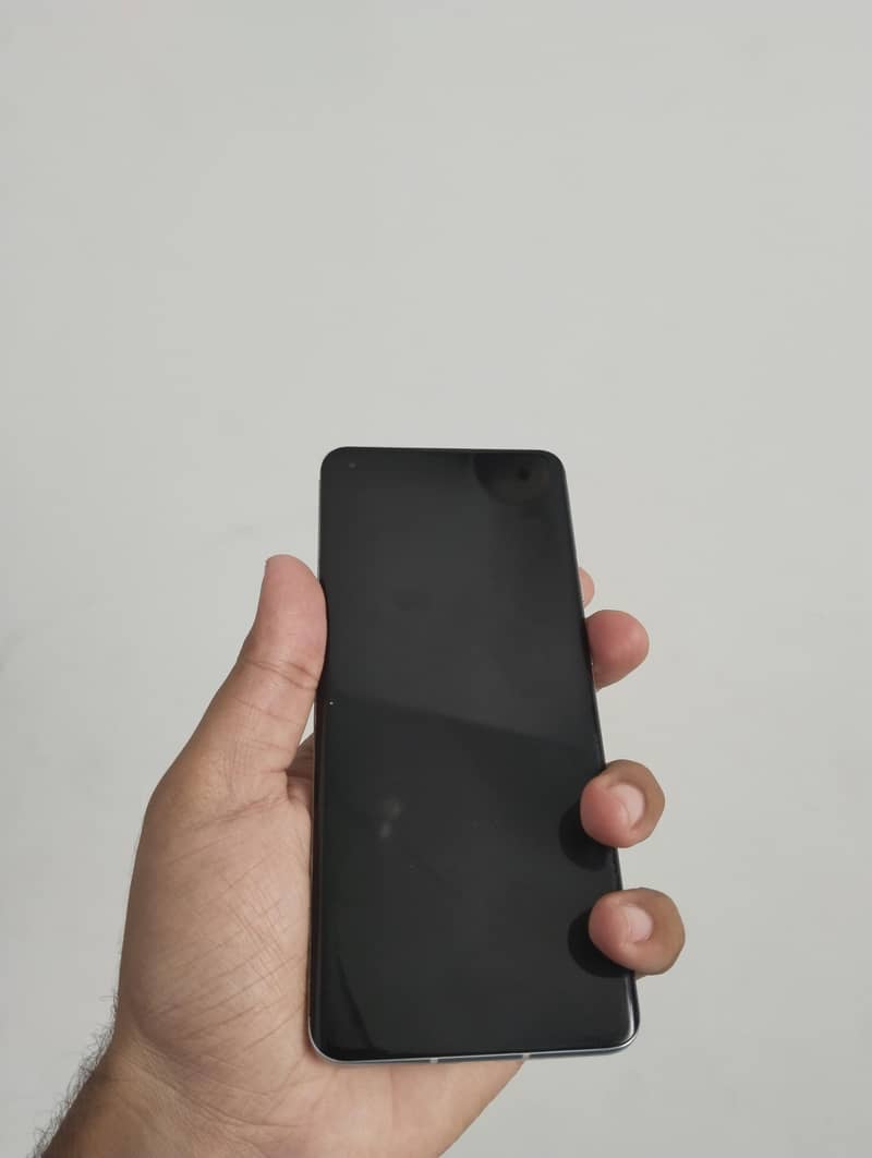 One Plus 9 Pro 5G 4