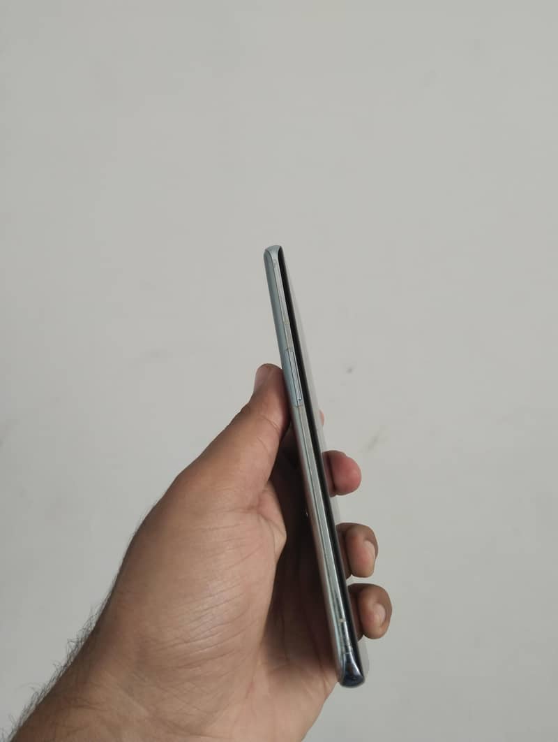 One Plus 9 Pro 5G 7