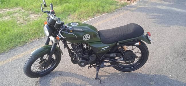 Hi Speed infinity 150 cafe racer army green Bike