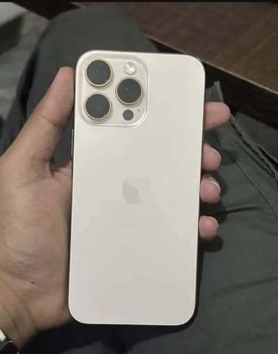 Apple iPhone 16 Pro Max