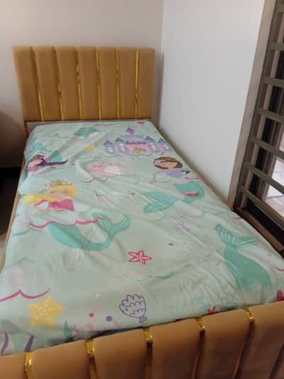 Single bed