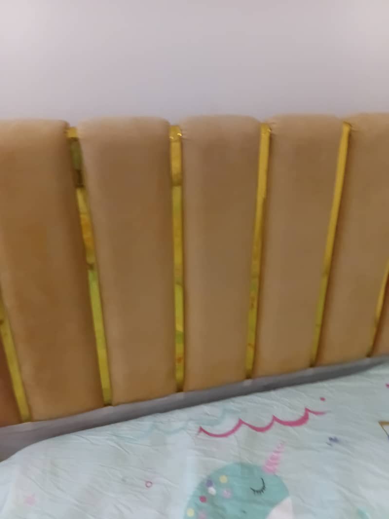 Single bed 1