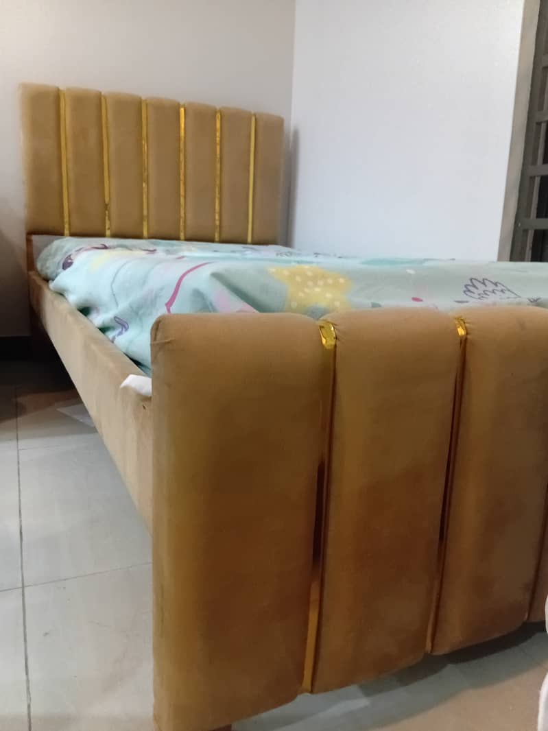 Single bed 2