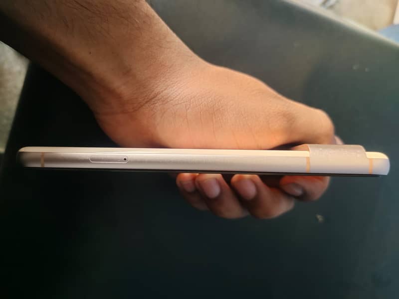 Google Pixel 8 3