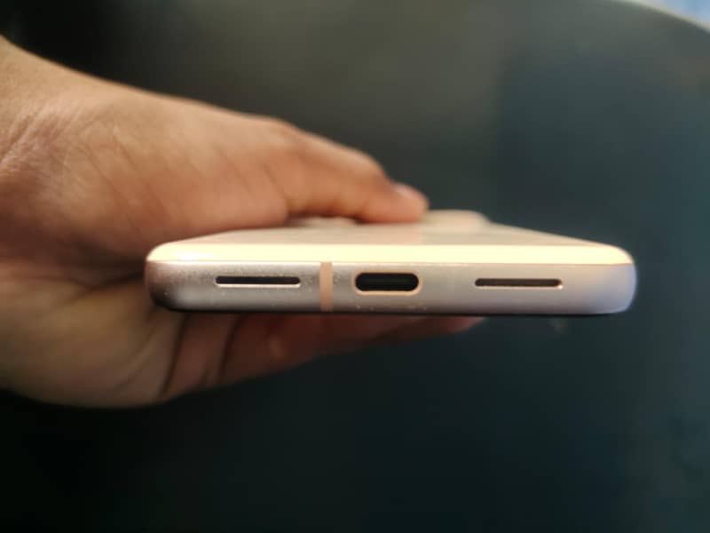 Google Pixel 8 5