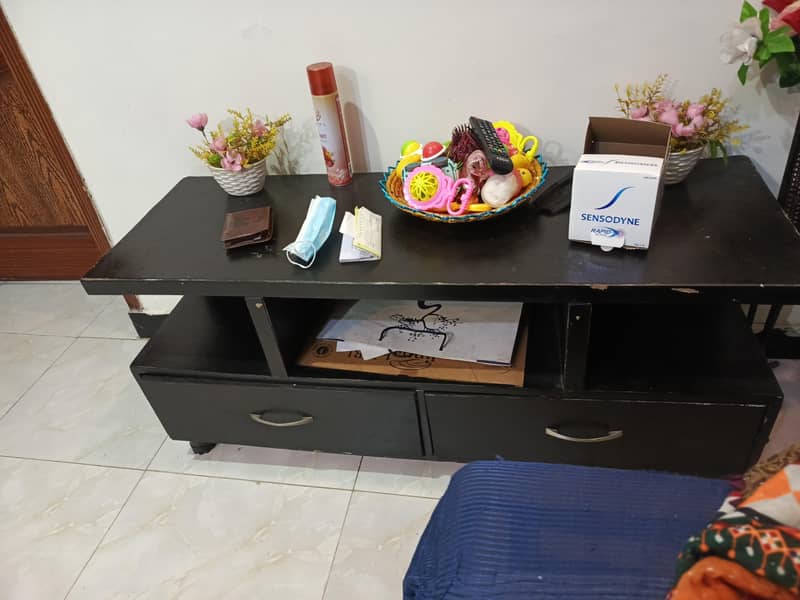 LCD Table 0