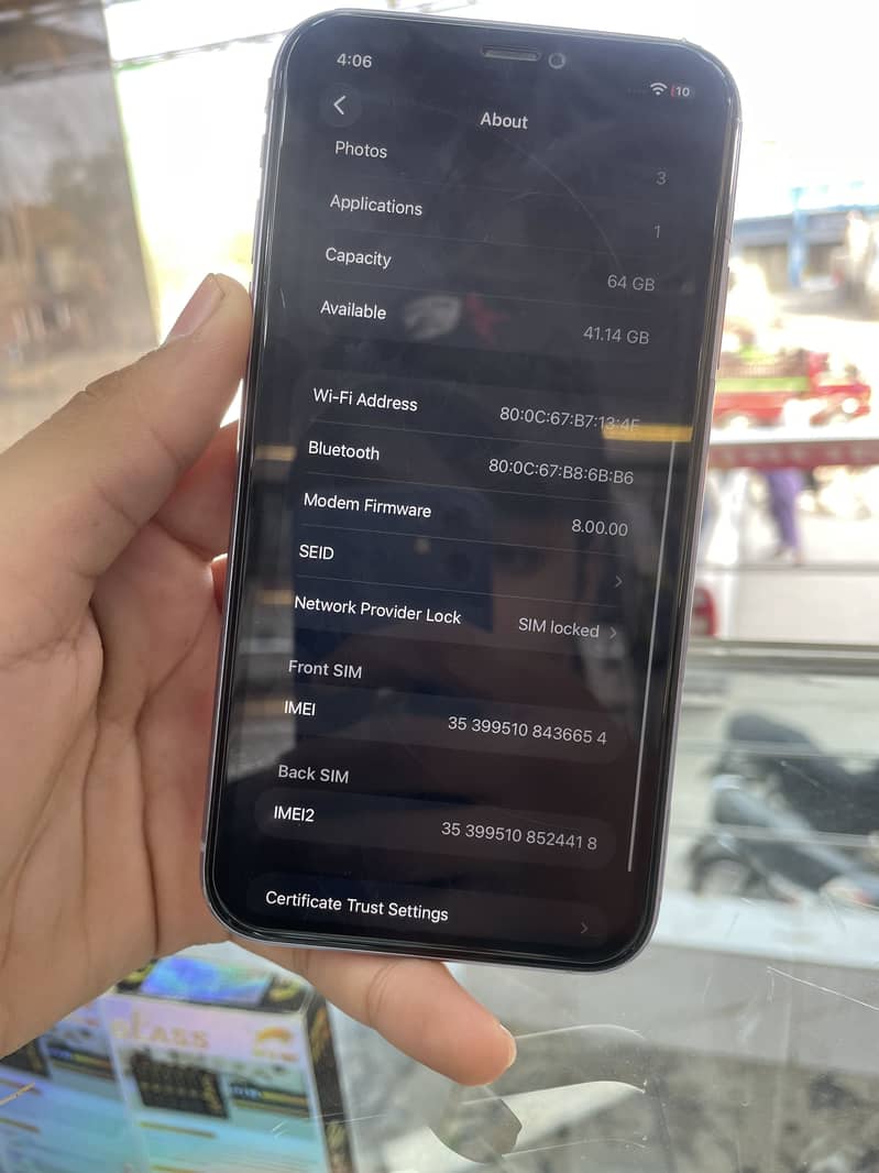 Apple iPhone 11 12