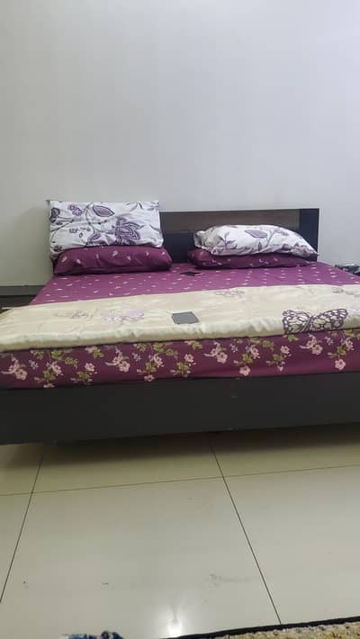Interwood Bed