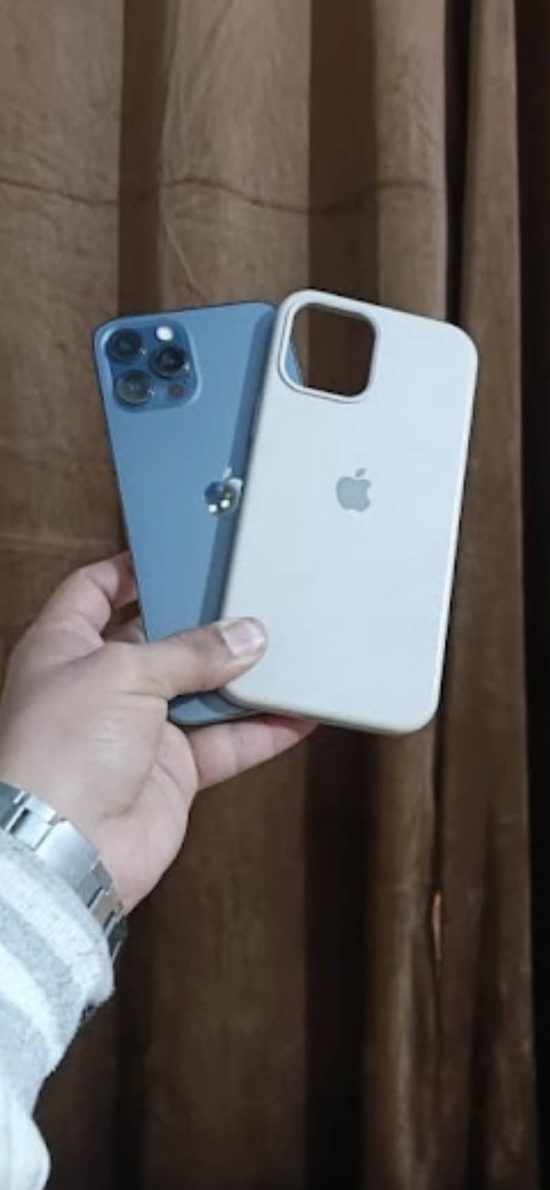 Apple iPhone 12 Pro Max 1