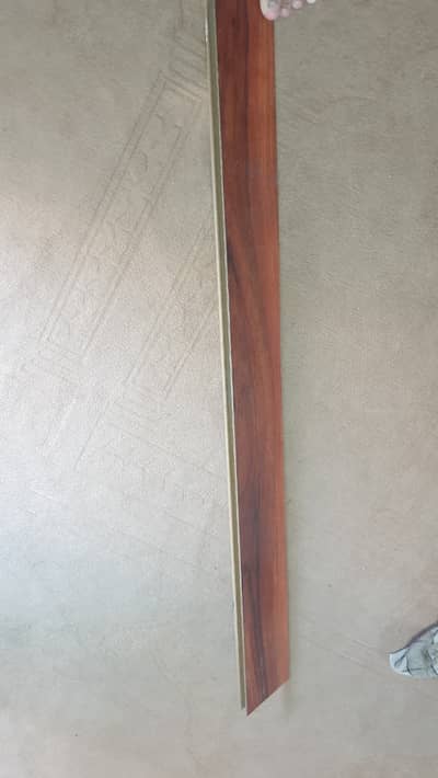 Wooden Laminate Flooring Tile/ Planks for Sale – Total 764 Sq. Ft.
