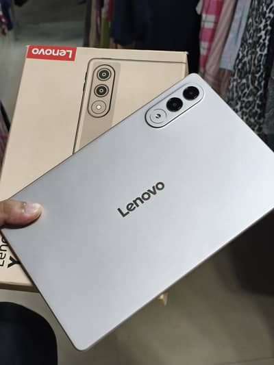 Lenovo Yoga Tab 2025