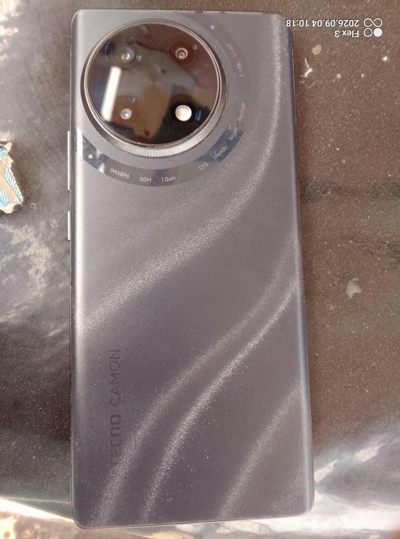 Tecno CAMON 30S 1