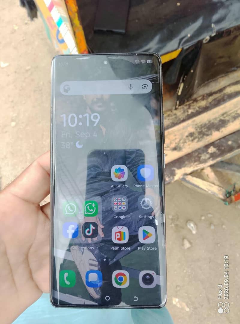 Tecno CAMON 30S 3