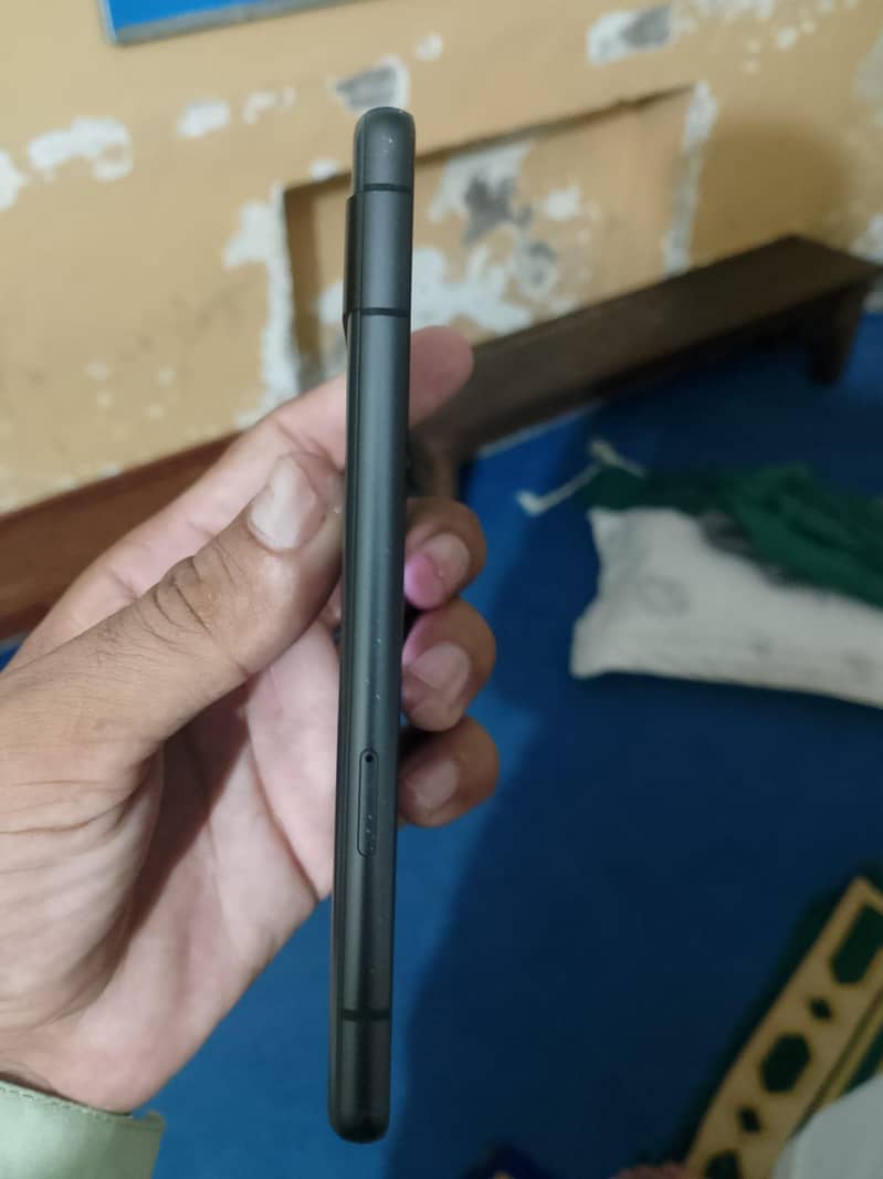 Google Pixel 7a 12