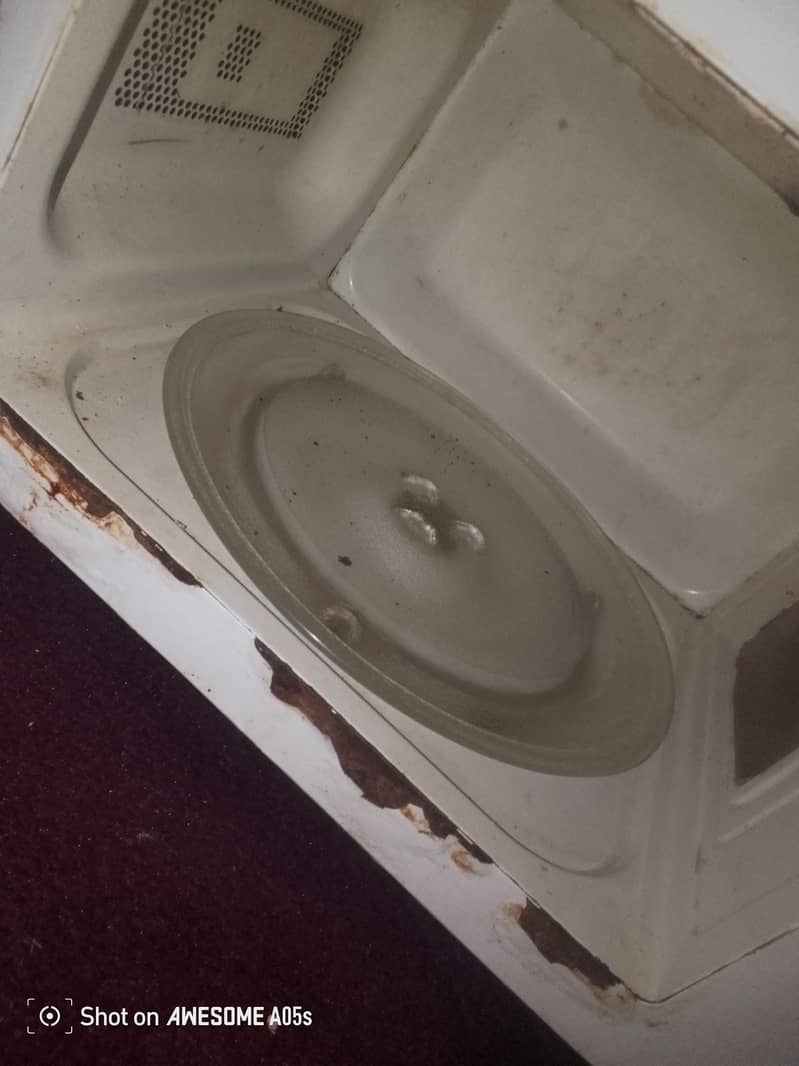 ڈاؤنس کمپنی مائیکرو ویو اوون، اچھی کنڈیشن 1
