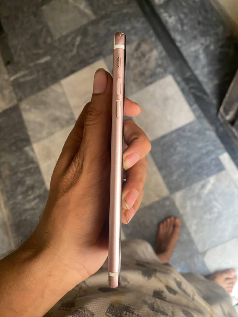 Apple iPhone 7 Plus 1