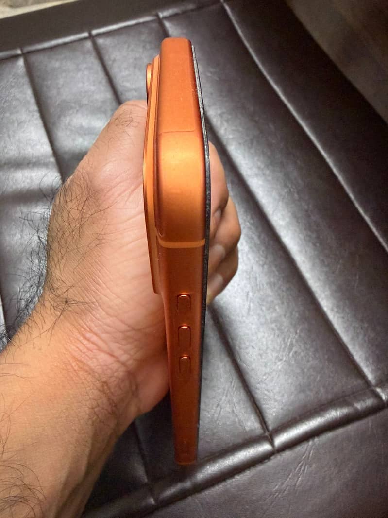 Apple iPhone 17 Pro Max 5