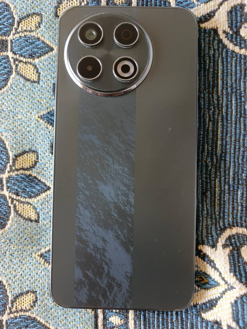 Tecno SPARK 30 Pro 0