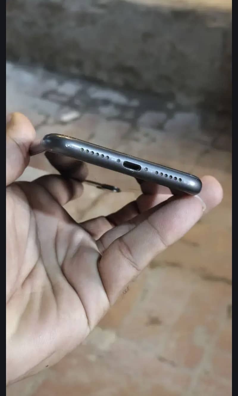 Apple iPhone 11 1