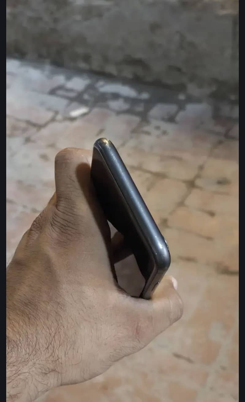 Apple iPhone 11 6