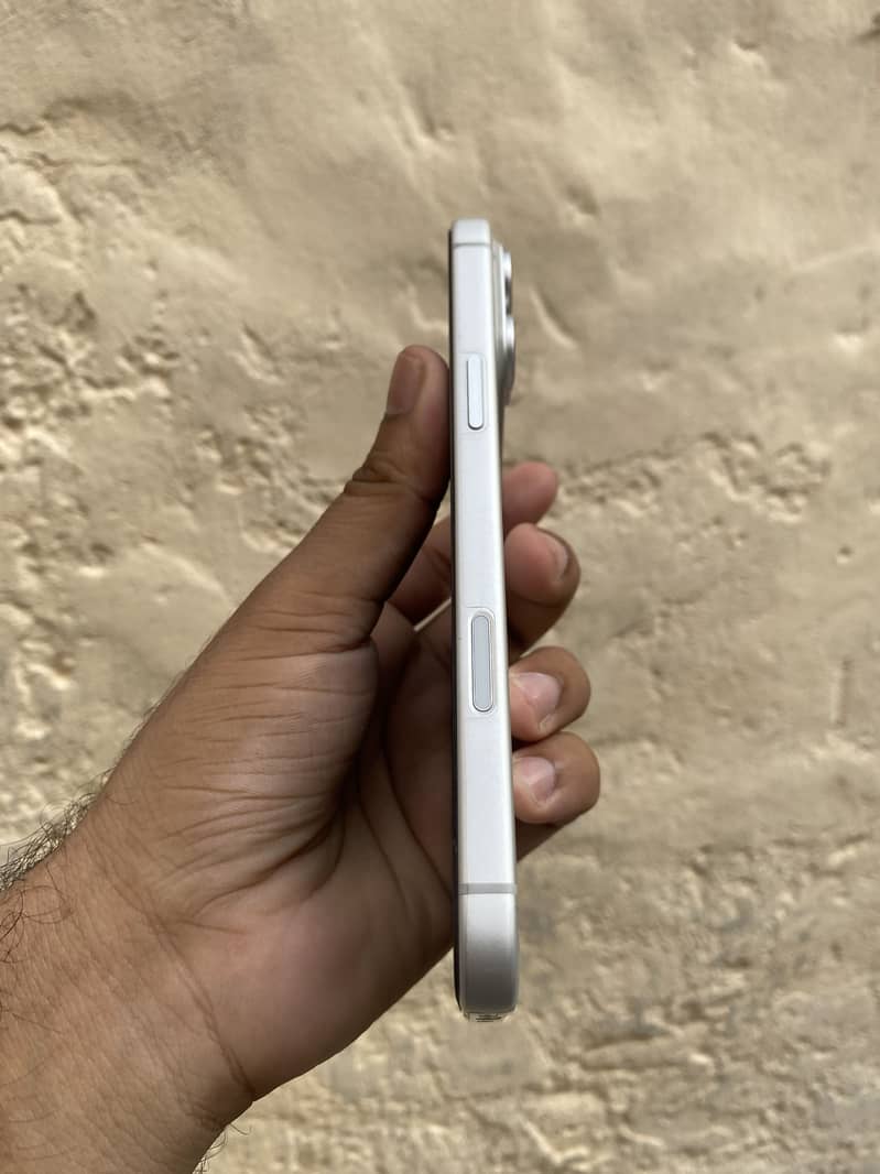 Apple iPhone 17 Pro Max 1