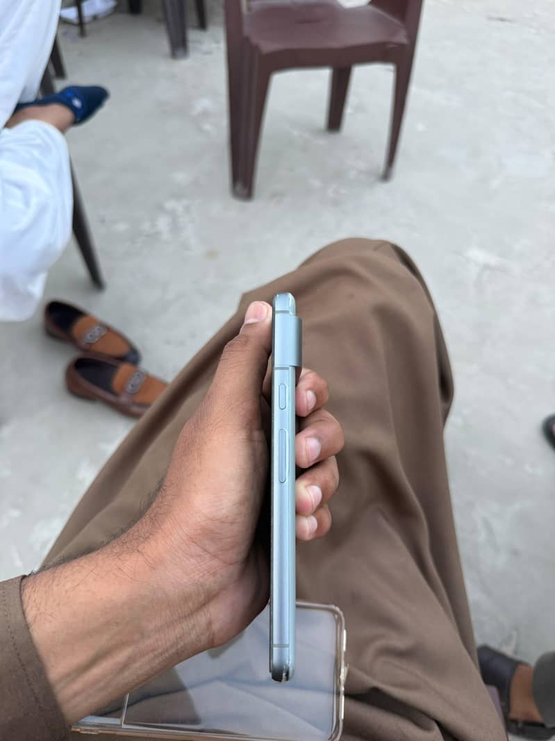 Google Pixel 8 5