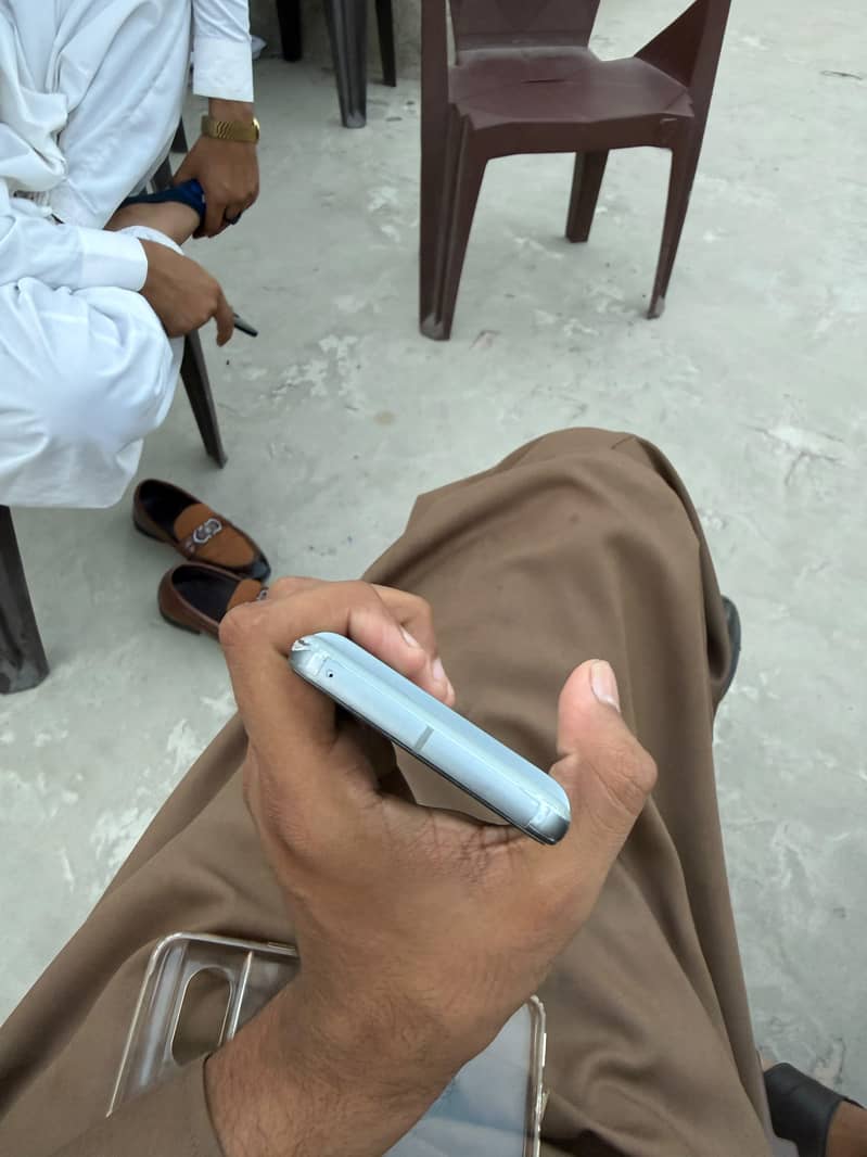 Google Pixel 8 7