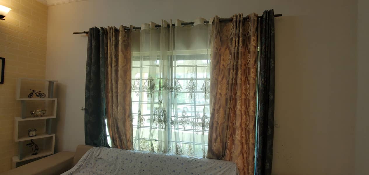 curtains 0