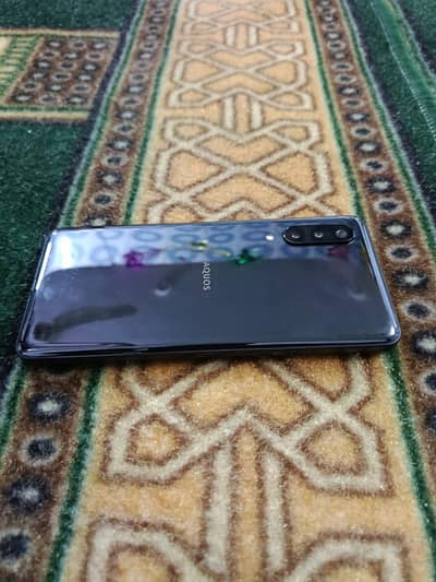 Sharp Aqous Zero 5g Basic ( one month sim time available)