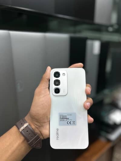 realmeC100