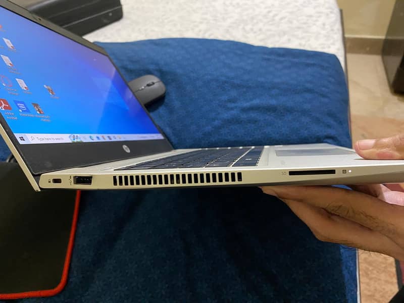 hp probook 9/10 condition 4