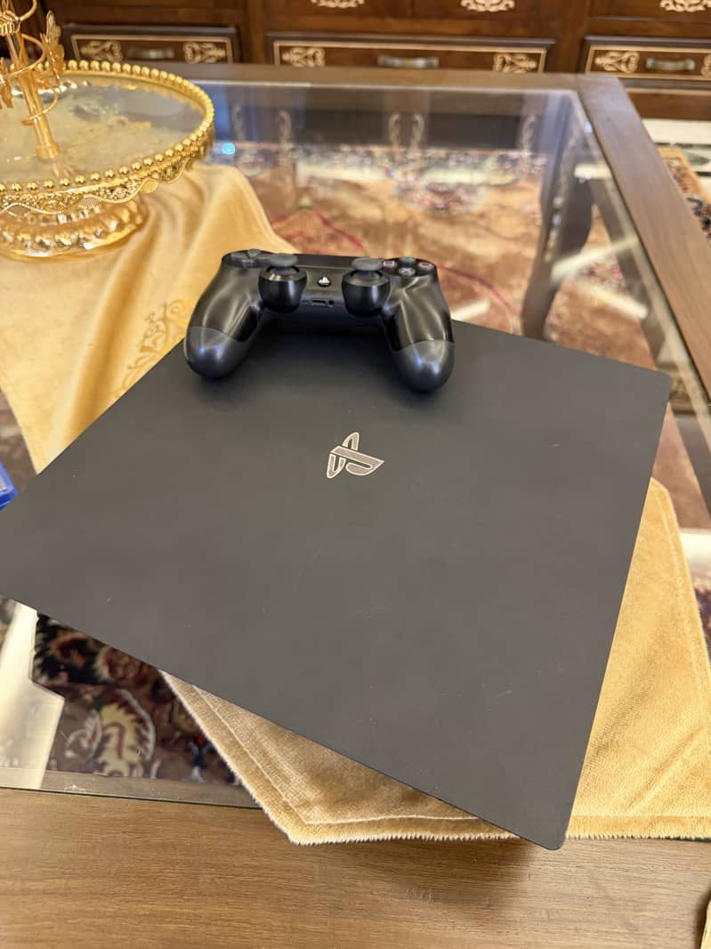 Ps4 pro 1TB 1