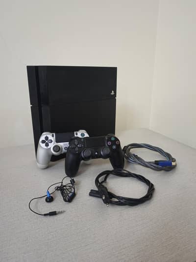 PS4 FAT 500GB | 2 Controllers | 1 Original | 4k HDMI Cable