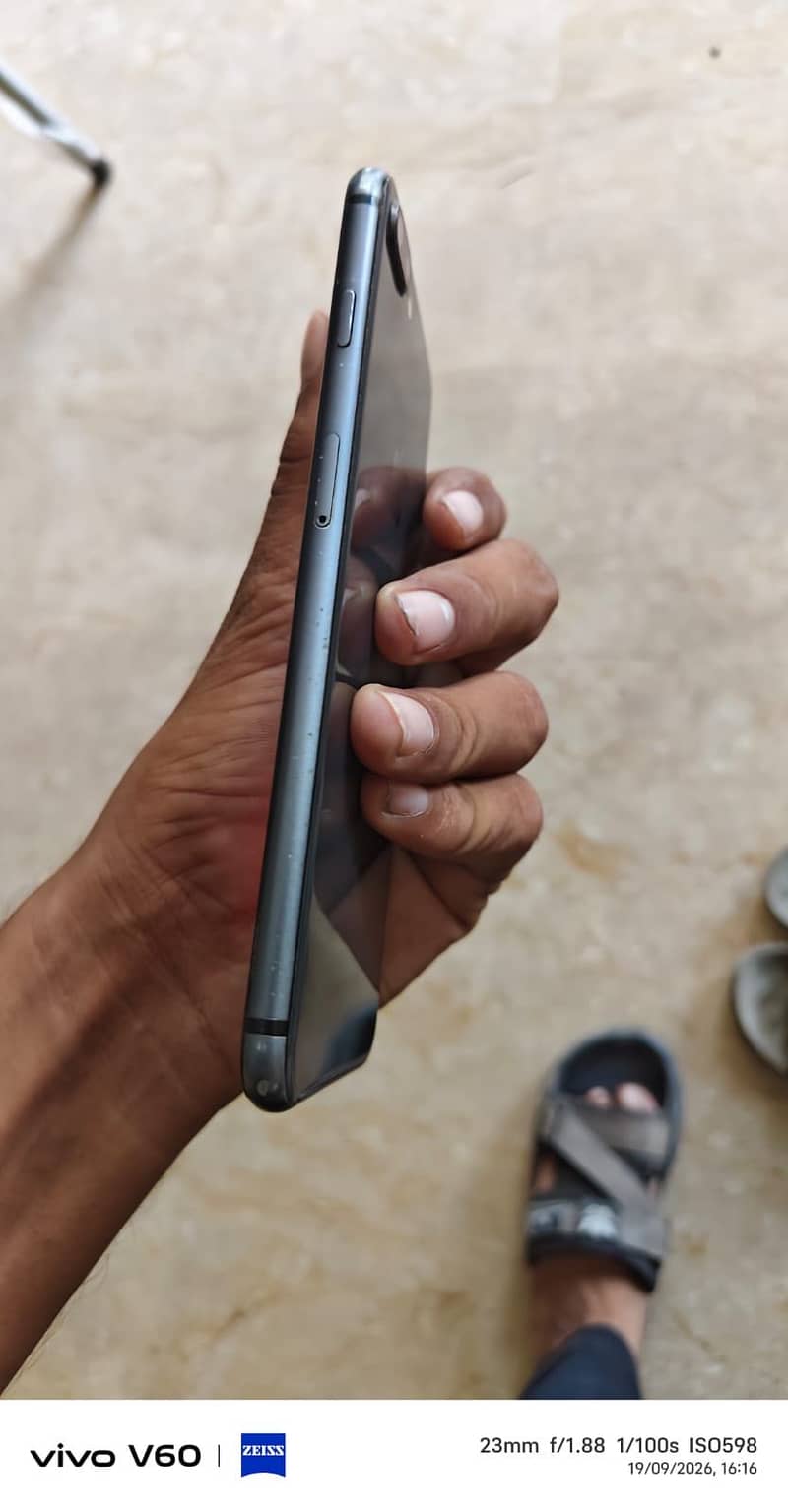 Apple iPhone 8 Plus 2