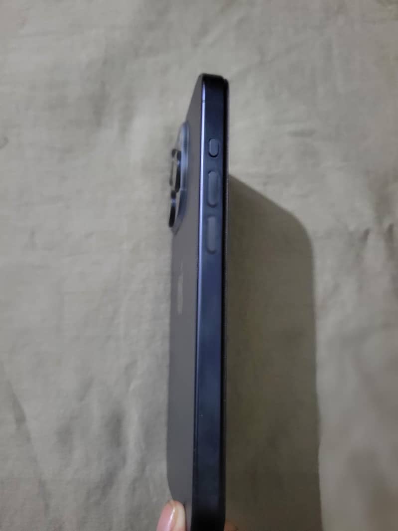 iPhone 15 Pro 1