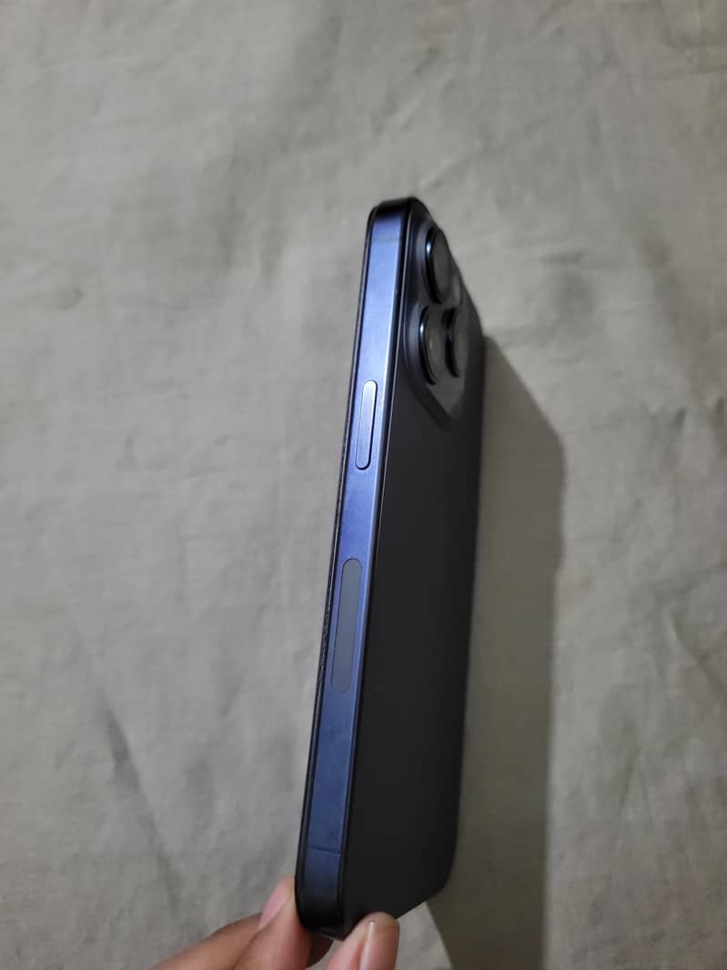 iPhone 15 Pro 2