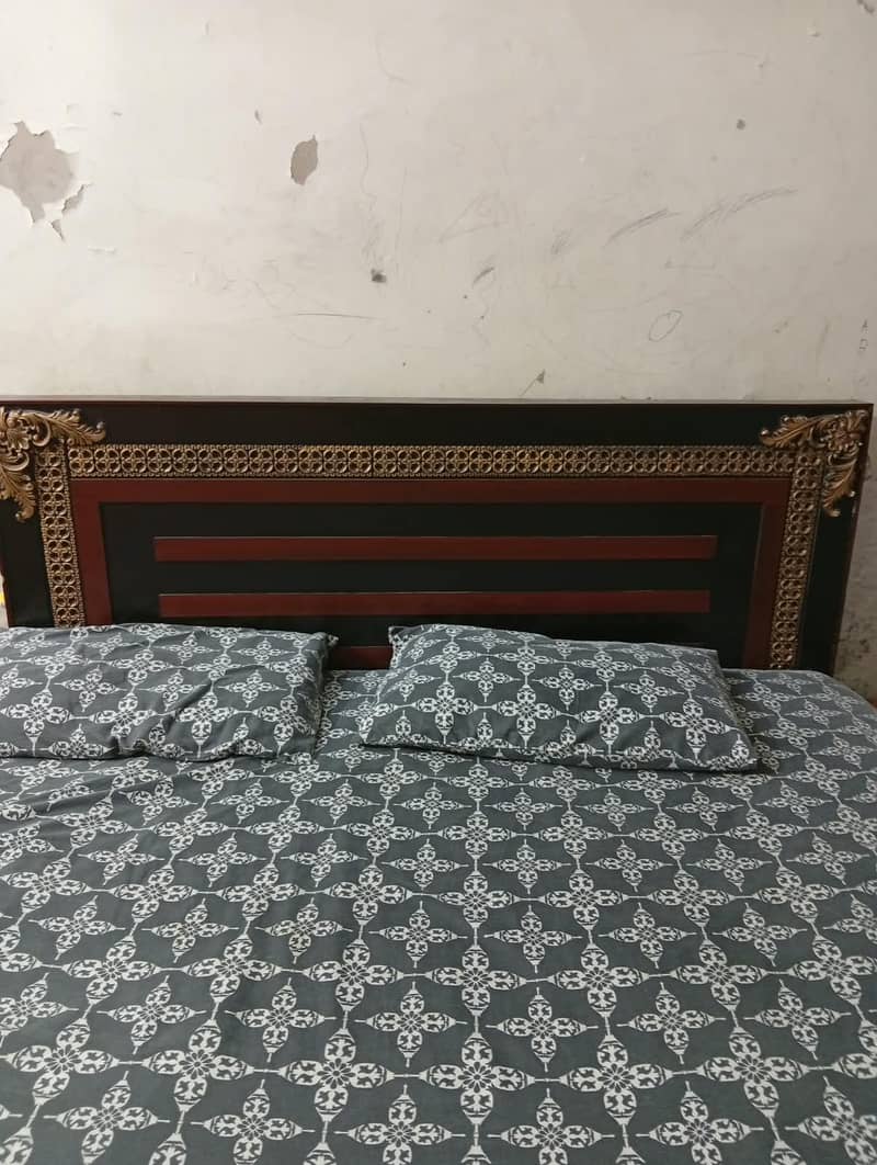 King Bed / Double Bed 7