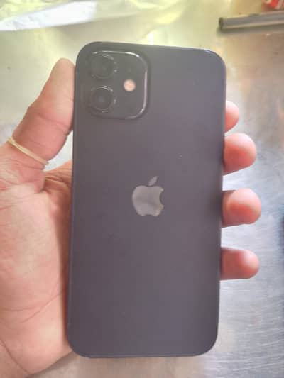 Apple iPhone 12