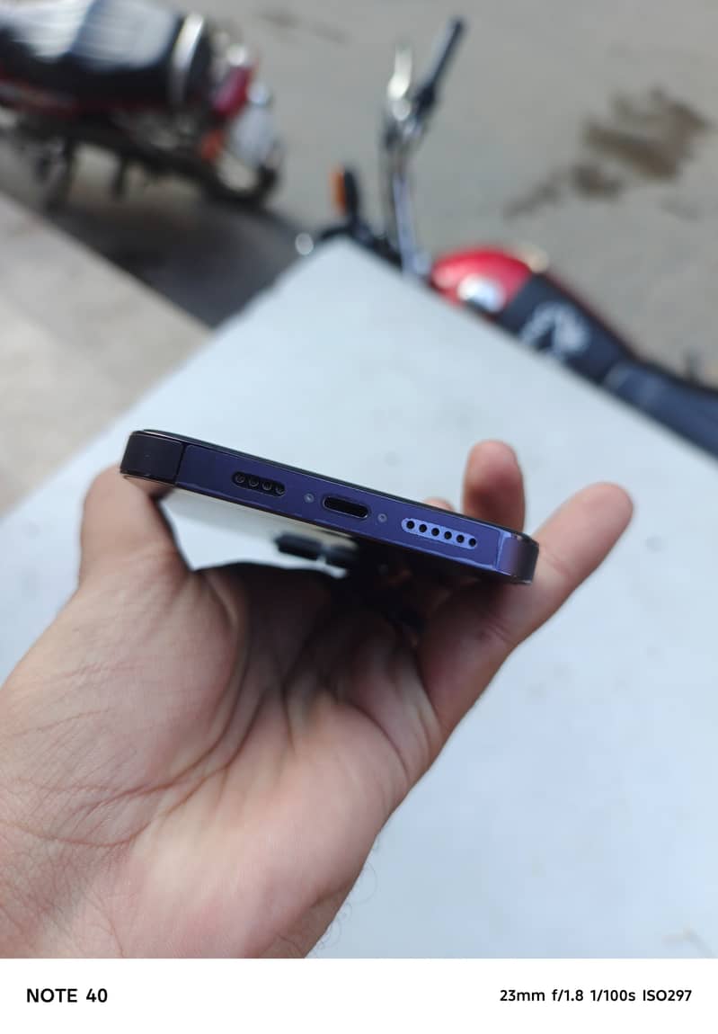 Apple iPhone 14 Pro Max 6