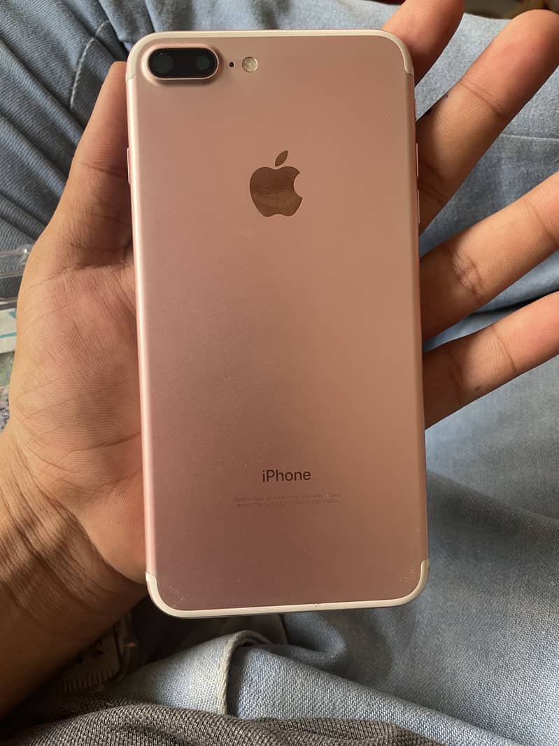 Apple iPhone 7 Plus 0