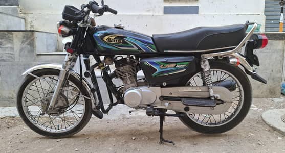 United CG 125 on my name