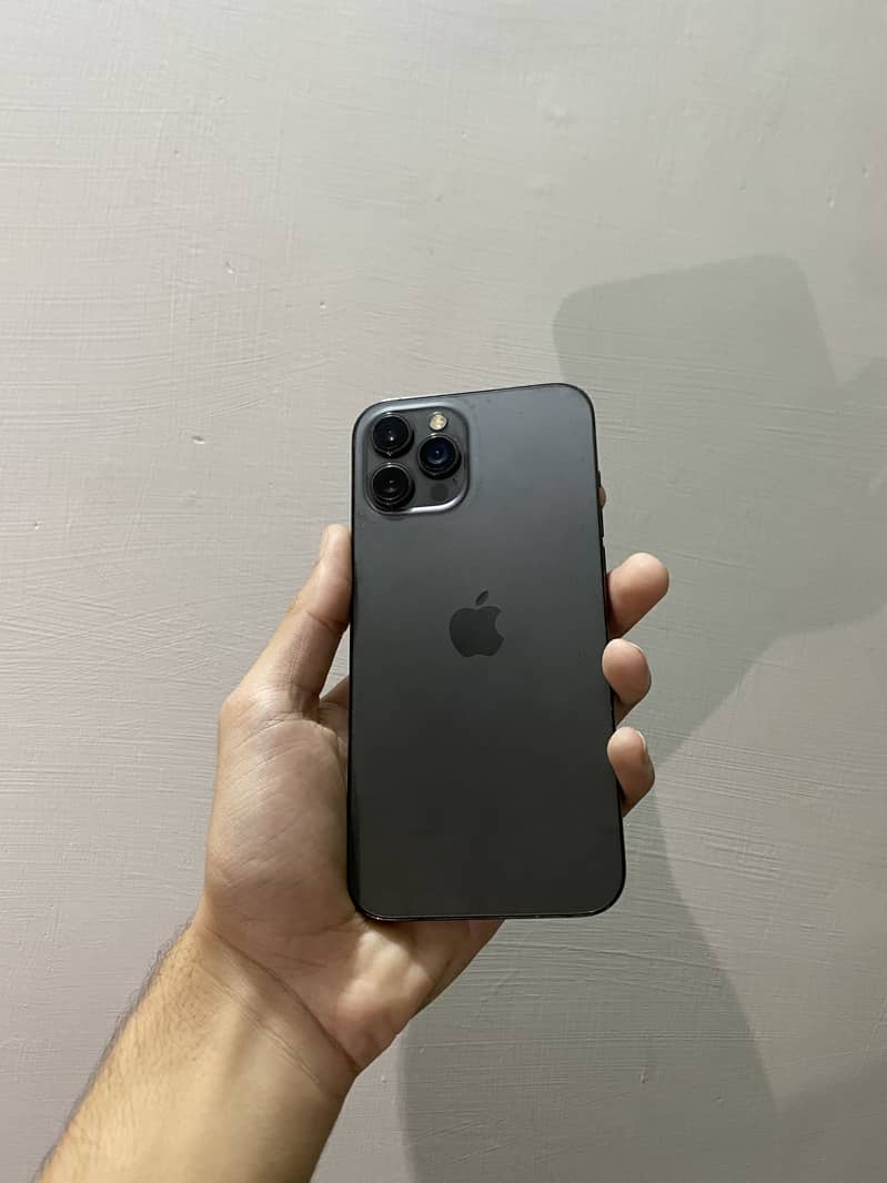 Apple iPhone 12 Pro Max 3