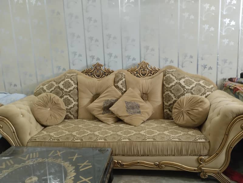 Sofa set 0