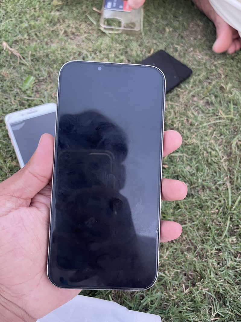Apple iPhone 13 Pro Max 5