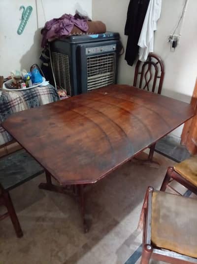 Dining Table for sale urgent