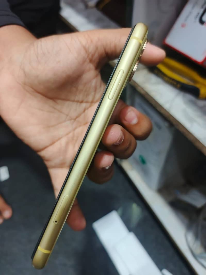 Apple iPhone 11 1