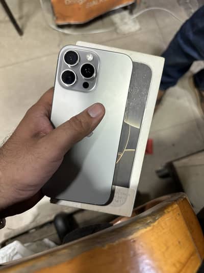 Apple iPhone 16 Pro Max