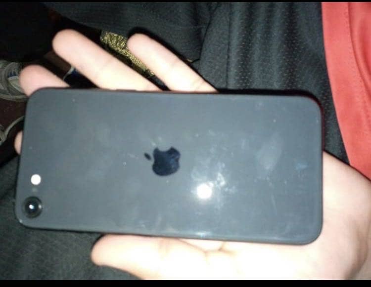 Apple iPhone SE 12